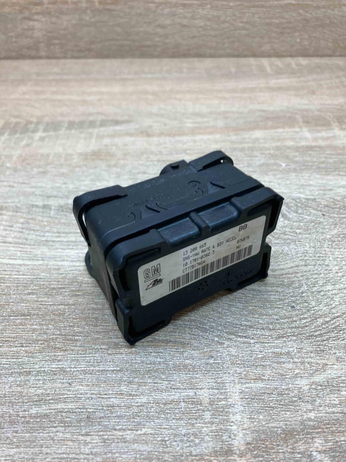 13208665 101701 03623  ESP acceleration yaw rate sensor Opel Zafira B