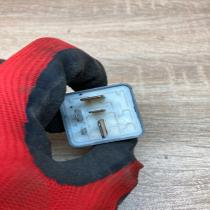 4D0951253 899309000 372 Other relay Audi A6 S6 C5 4B