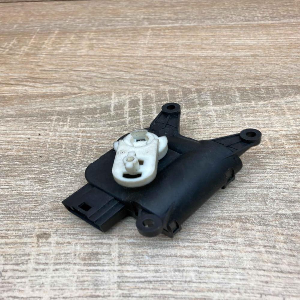 3C1907511F 116880 2881 Used Air flap motor/actuator Volkswagen PASSAT B6
