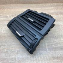 7161803   Dash center air vent grill BMW X5 E70