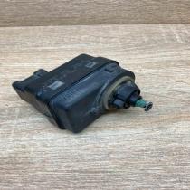 770084014   Headlight level adjustment motor Renault Scenic I