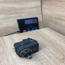 770084014   Headlight level adjustment motor Renault Scenic I