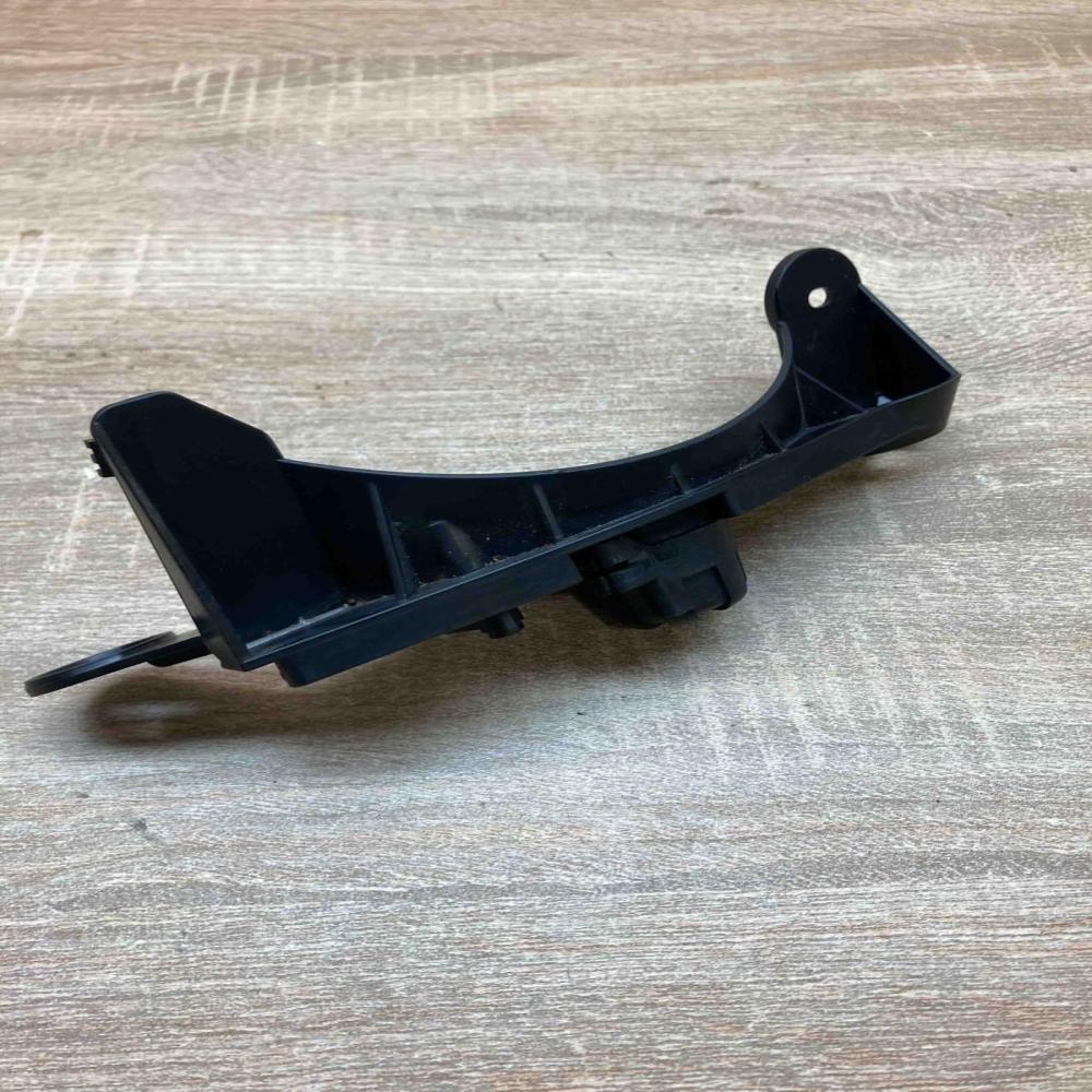 7148521 7148521 1  Engine bonnet (hood) release handle BMW X6 E71