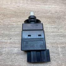 0015454009   Brake pedal sensor switch Mercedes-Benz E W211