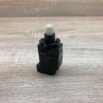 0015454009   Brake pedal sensor switch Mercedes-Benz E W211