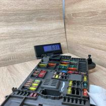 6768770 6931687  Fuse module BMW X5 E70