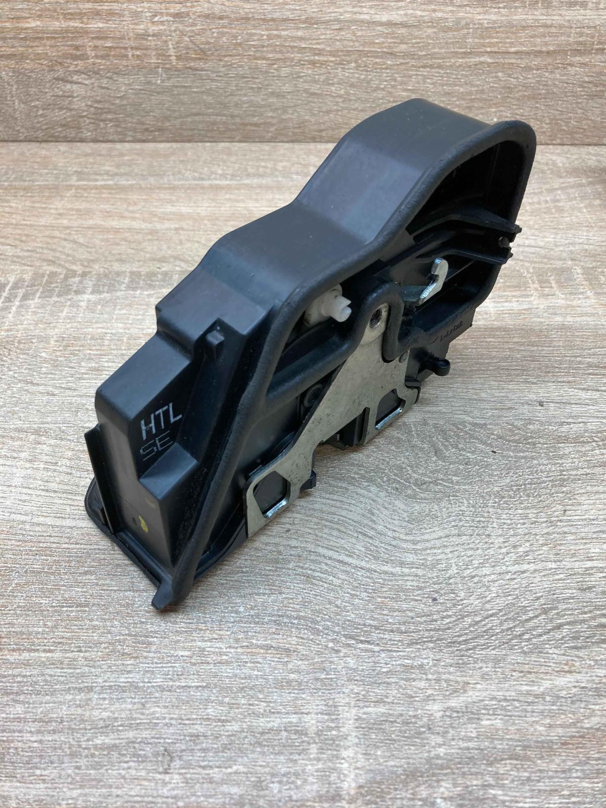 7202147   Rear door lock BMW 5 E60 E61