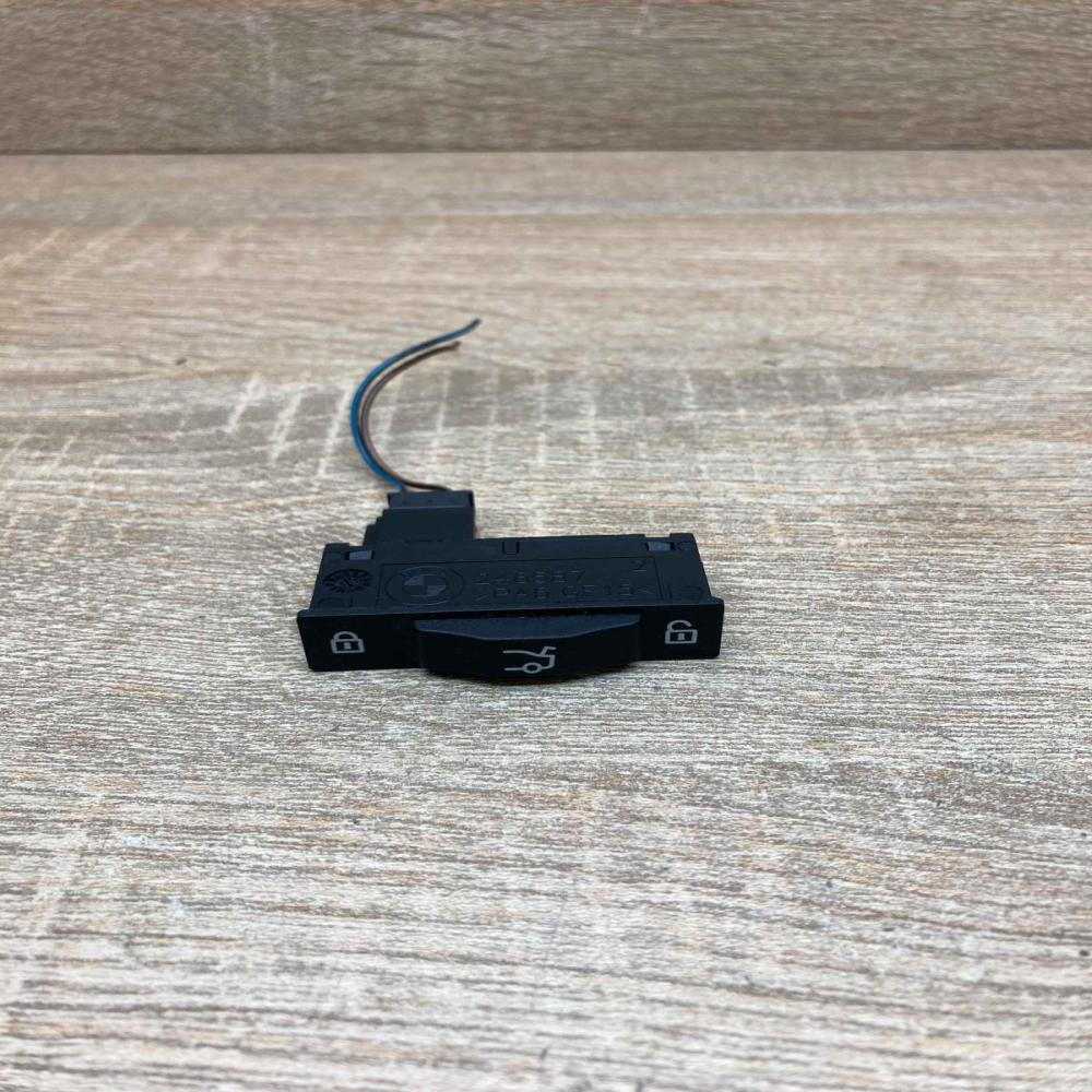 9253779   Other switches/knobs/shifts BMW 3 F30 F35 F31