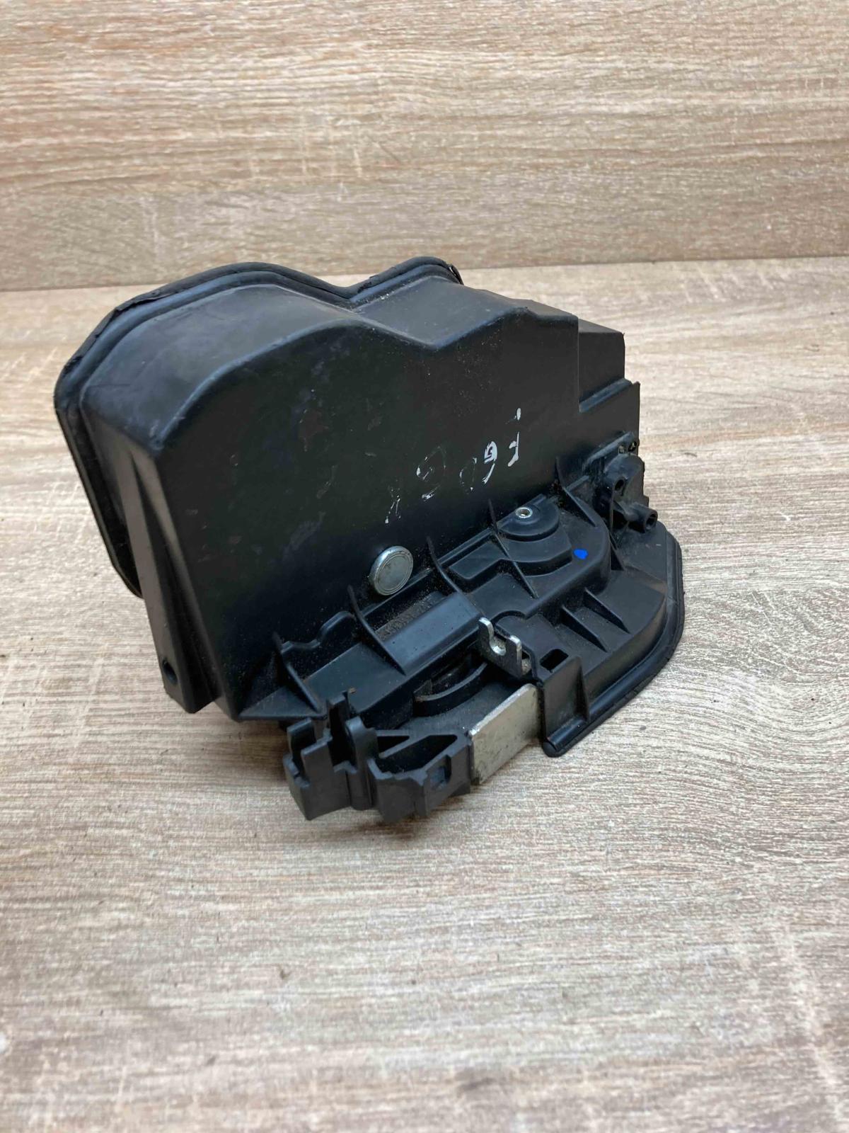 7167069   Rear door lock BMW X3 E83