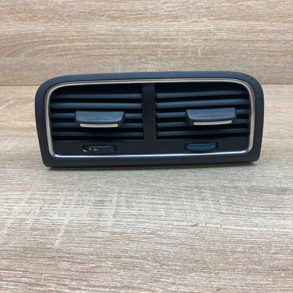 8K0819203E   Rear air vent grill Audi A4 S4 B8 8K