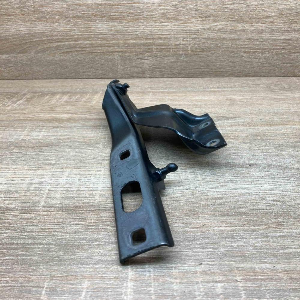 8R0823301A   Engine bonnet/hood hinges Audi Q5 SQ5