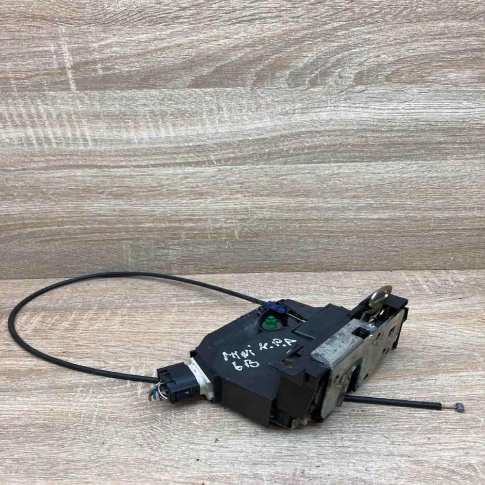 01028966  With Plug Front door lock Mini One - Cooper Coupe R56