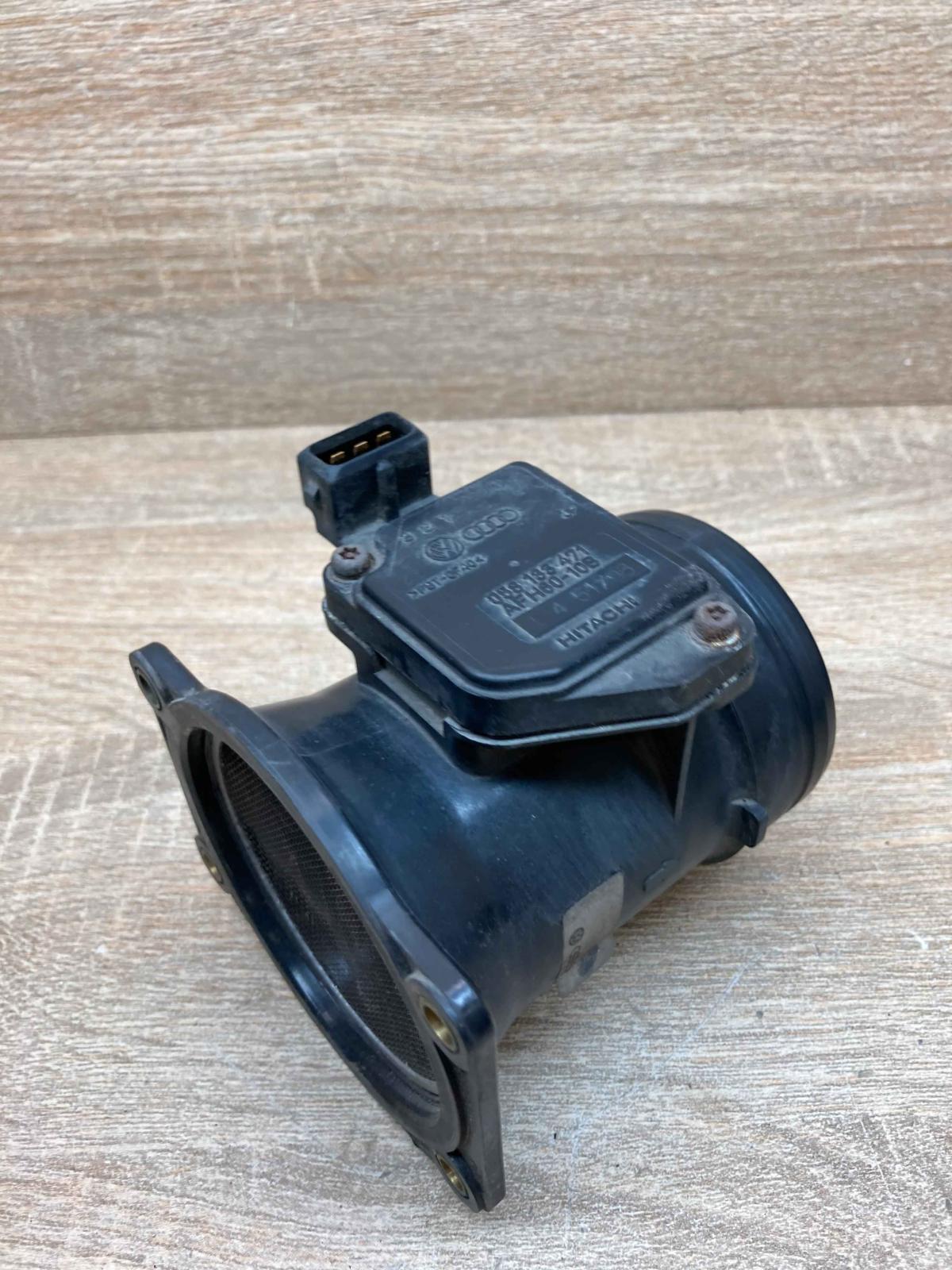 058133471   Mass air flow meter Audi A3 S3 8L