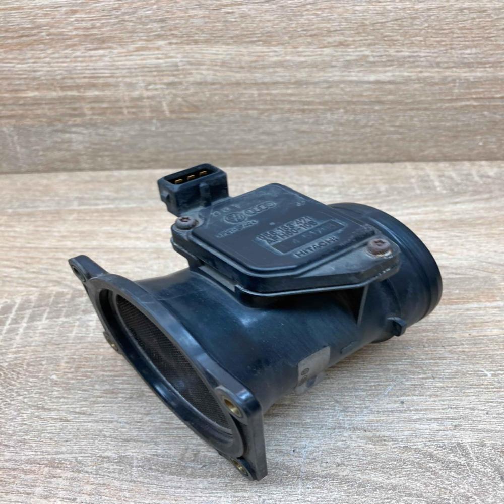 058133471   Mass air flow meter Audi A3 S3 8L