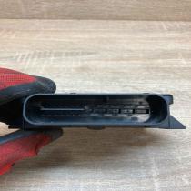 6858017 32620276 A  Hand brake control module BMW 5 F10 F11
