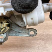 8D0862055   Tailgate exterior lock Audi A4 S4 B5 8D