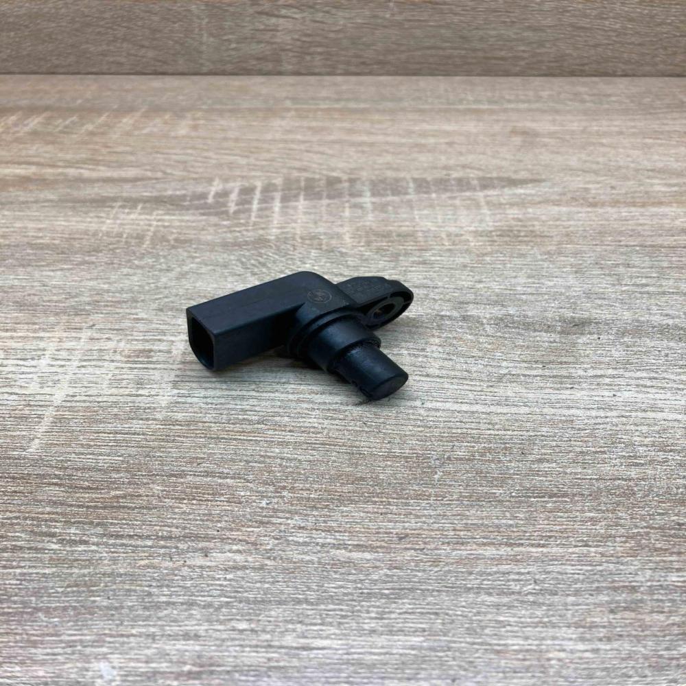 2249320 602163  Camshaft position sensor BMW 5 E39