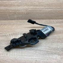 7129931   Tailgate/trunk/boot lock/catch/latch BMW 5 E60 E61
