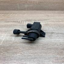 72190301 98T293  Turbo solenoid valve Audi A4 S4 B5 8D