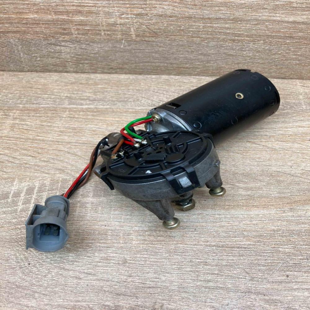 0390241379   Wiper motor Renault Scenic I