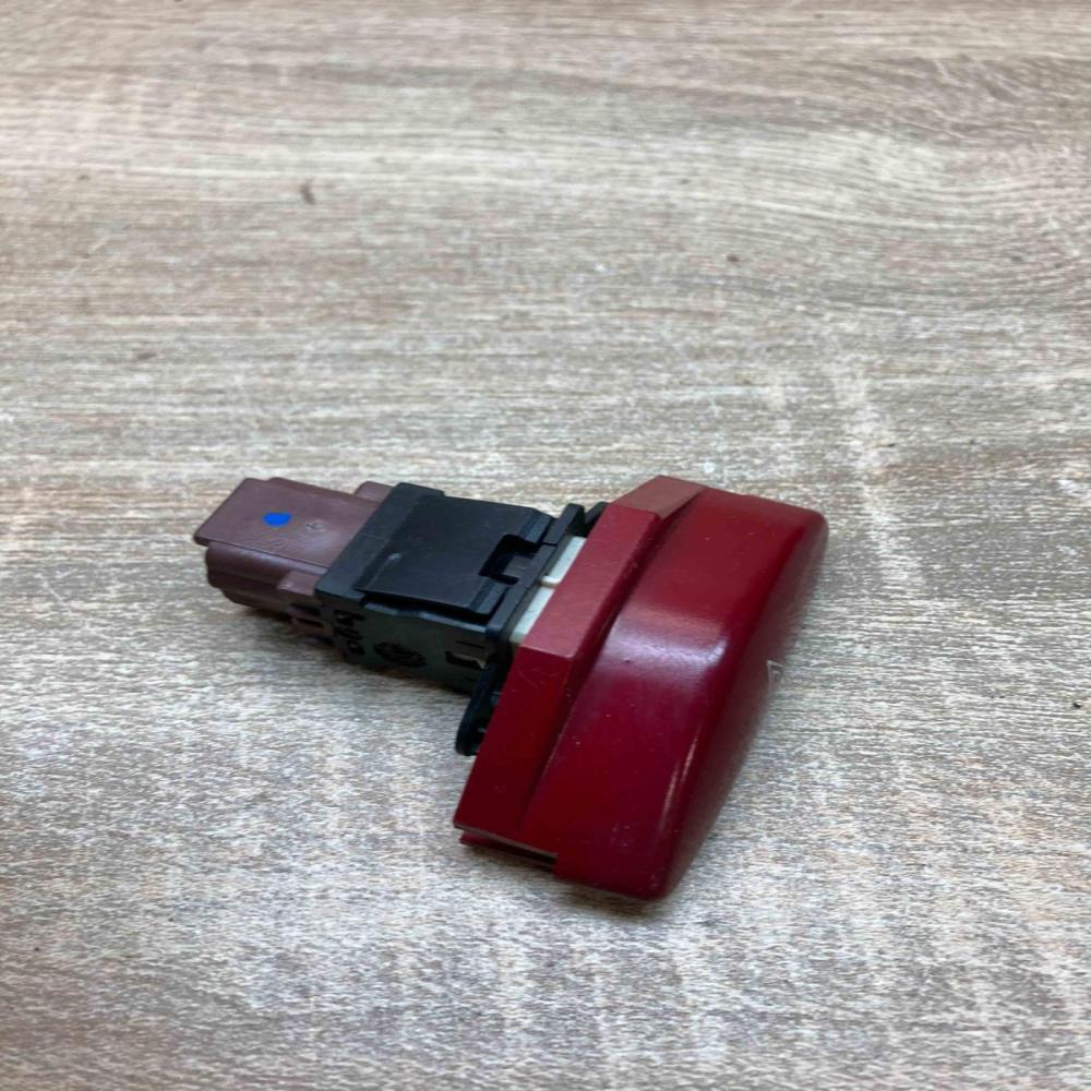 96326950KR   Hazard light switch Citroen C5