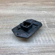 6E301   Heater blower motor/fan resistor Toyota Yaris