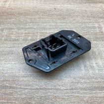 9E301   Heater blower motor/fan resistor Toyota Avensis T250