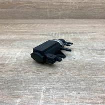 2246175 72190323  Turbo solenoid valve BMW 5 E39