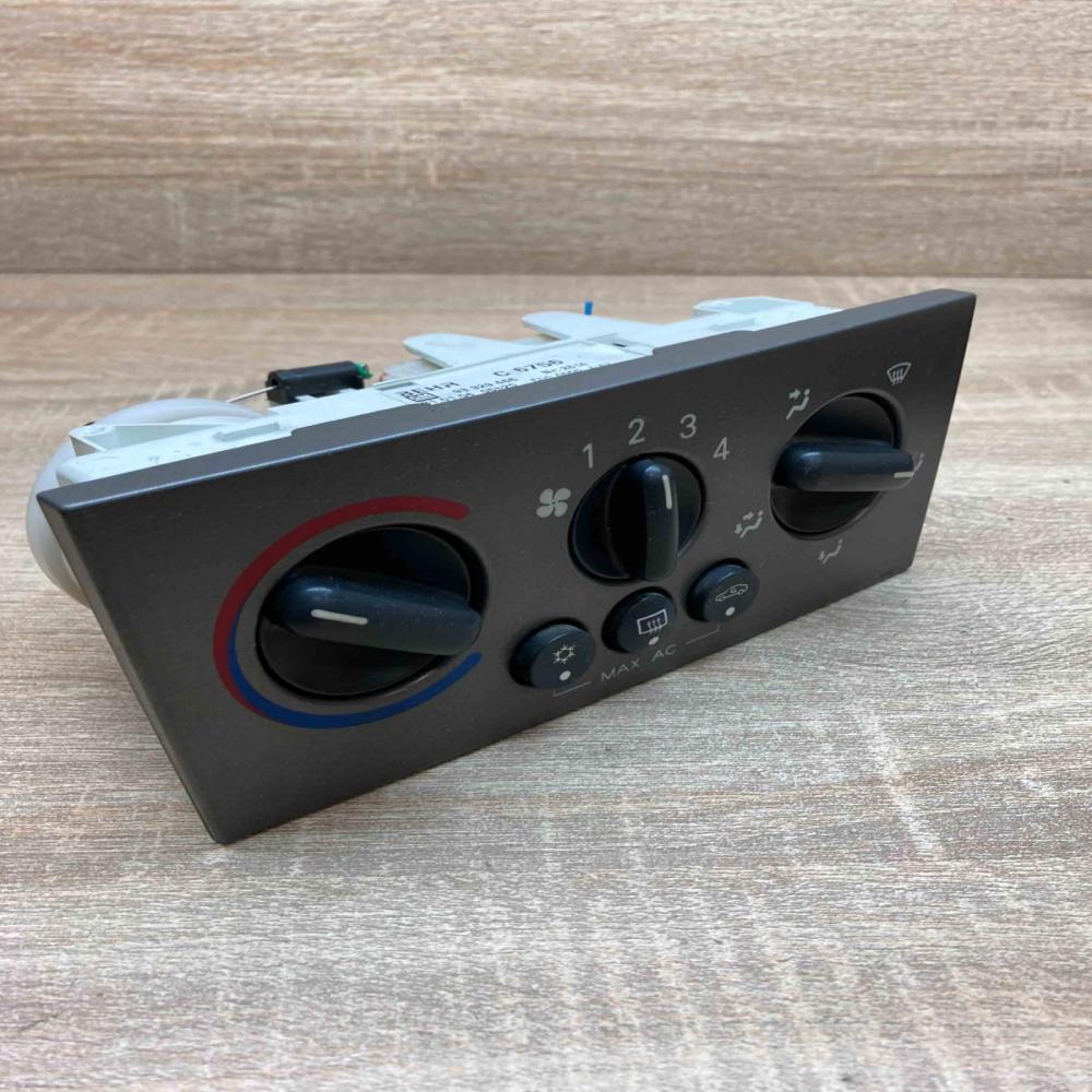 93329466 C6756  Climate control unit Opel Meriva A