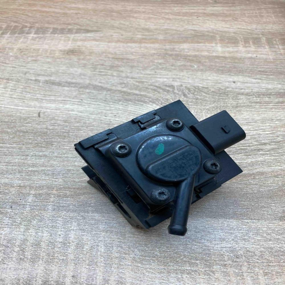 7789219   Exhaust gas pressure sensor BMW 5 E60 E61