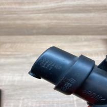 7001949   Windshield washer spray nozzle BMW 7 E65 E66