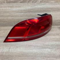 3AF945095E   Tailgate rear/tail lights Volkswagen PASSAT B7