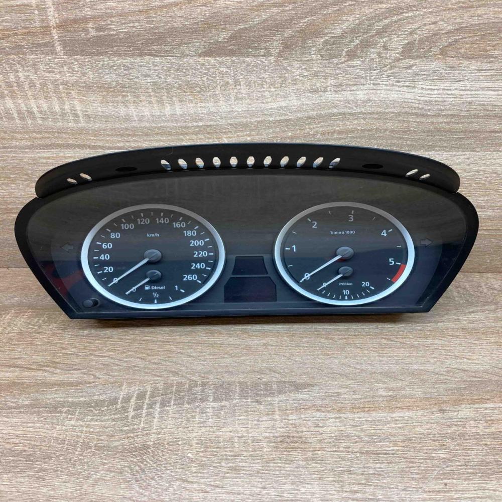 6958600 110080213  Speedometer (instrument cluster) BMW 5 E60 E61