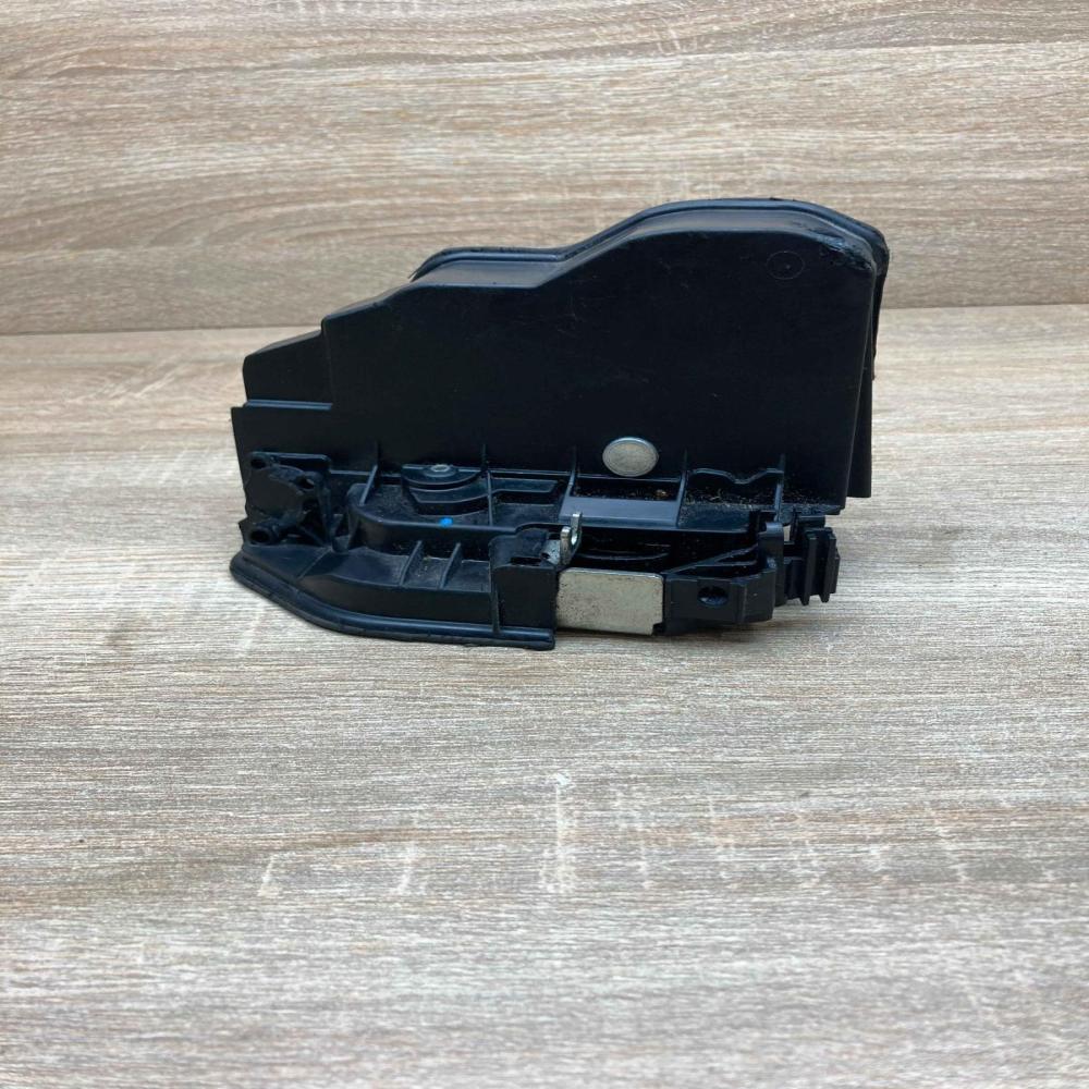 7202148 053702  Rear door lock BMW 5 F10 F11
