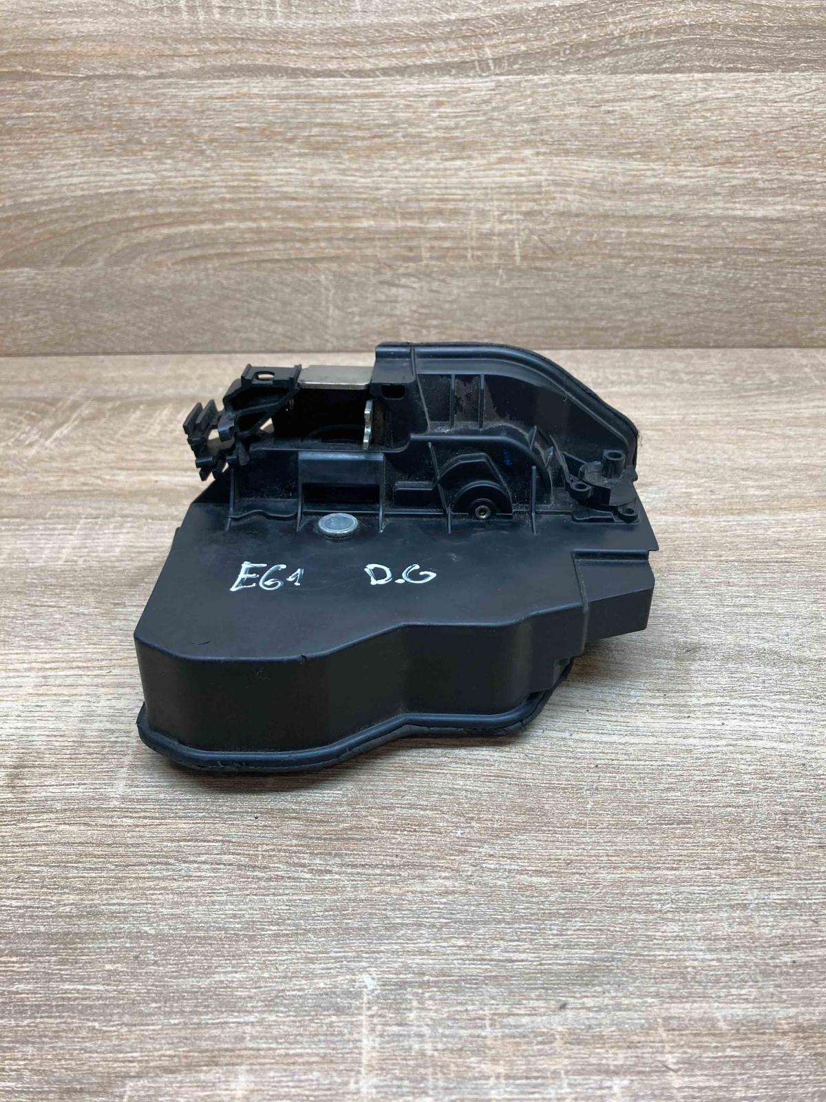 7167076   Rear door lock BMW 5 E60 E61
