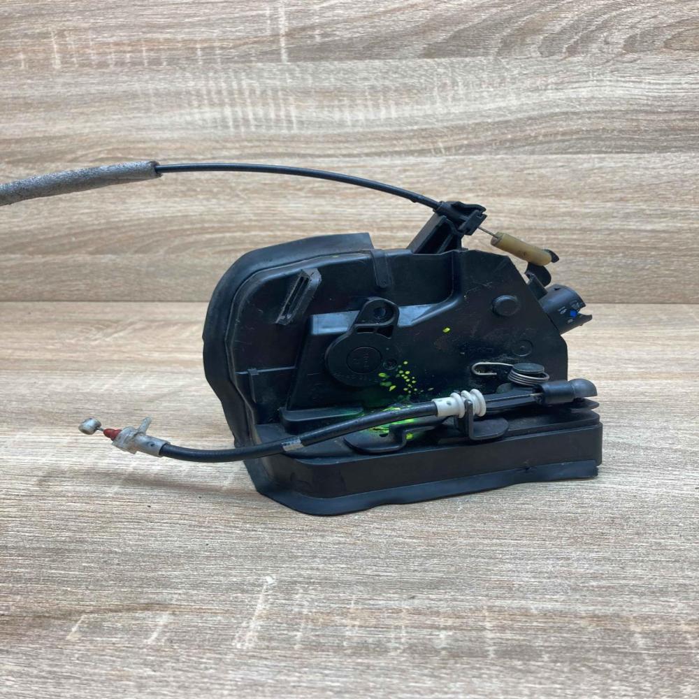 8402602   Rear door lock BMW X5 E53