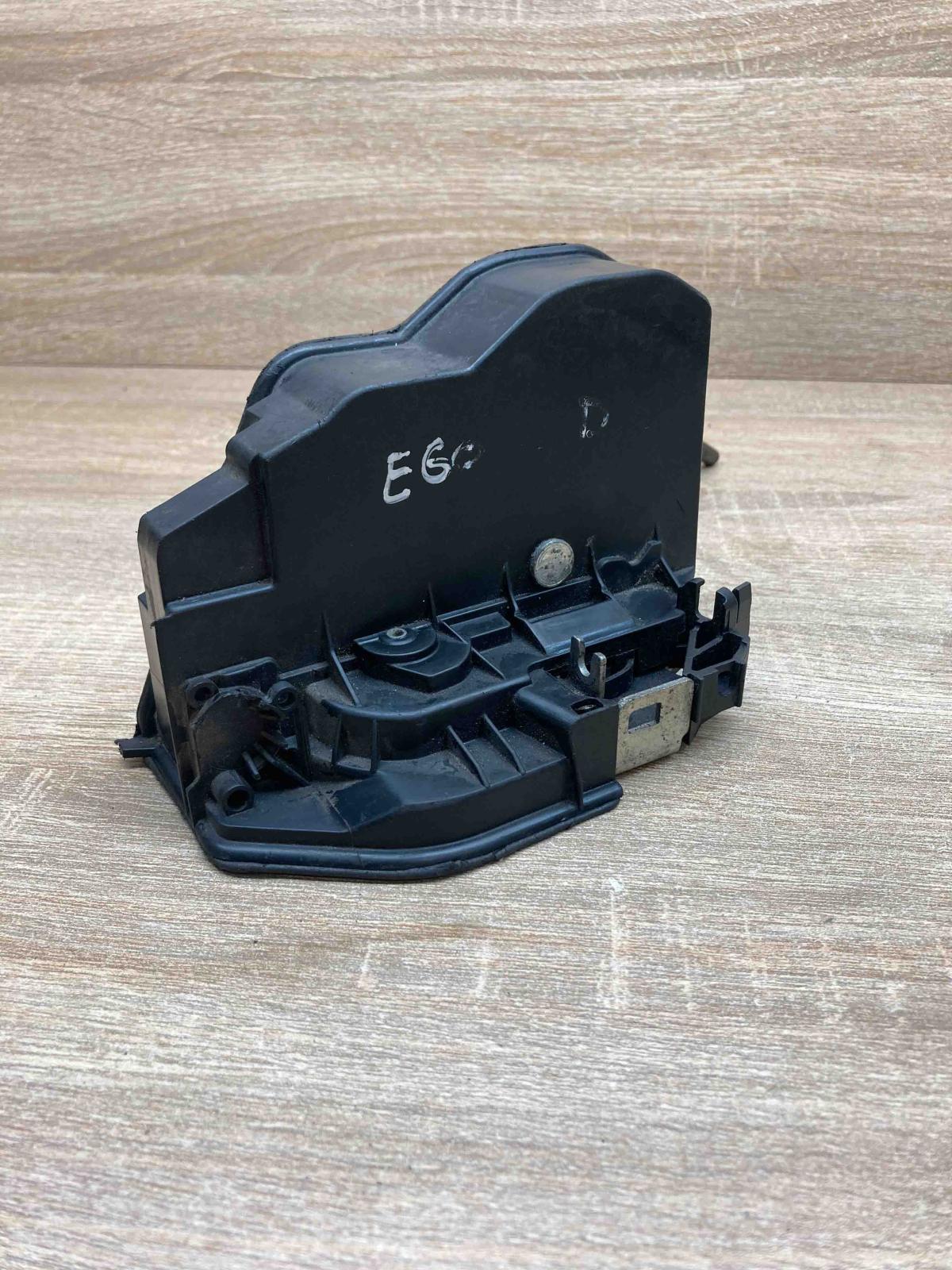 7154630   Rear door lock BMW X3 E83
