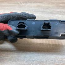 96498423ZF   Electric window control switch Citroen C5