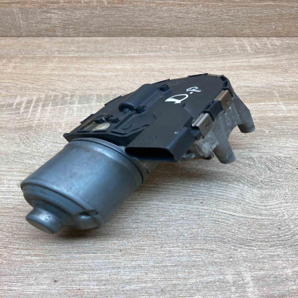 1T0955120C 0390241786  Wiper motor Volkswagen Touran I