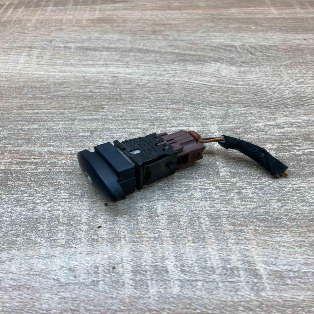 96326949ZL  With Plug Central locking switch button Citroen C5