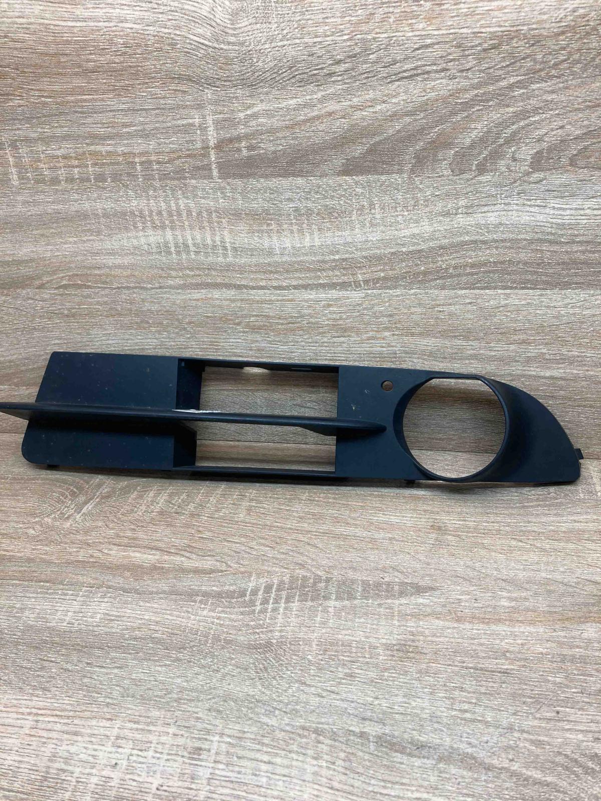7049243 11460915 Left Front bumper lower grill BMW 5 E60 E61