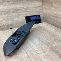 011 5R36   Electric window control switch Toyota Yaris