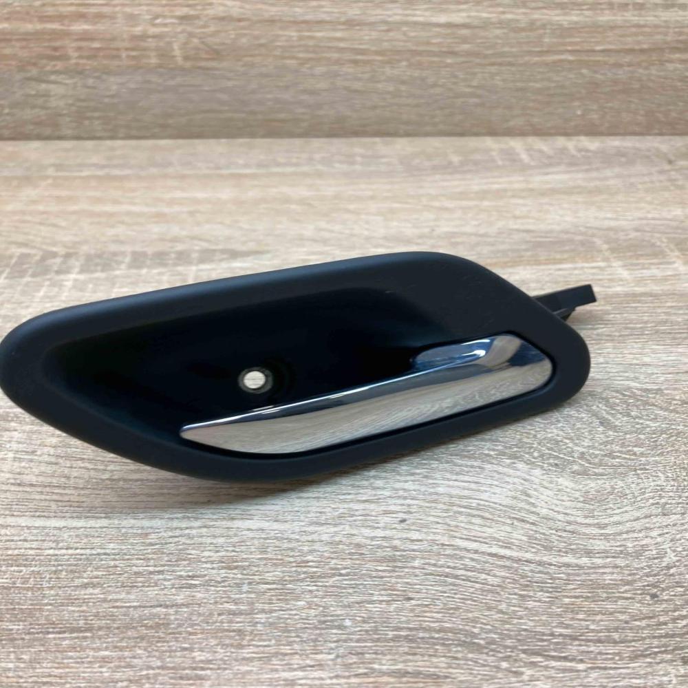 8226050   Front door interior handle BMW 5 E39