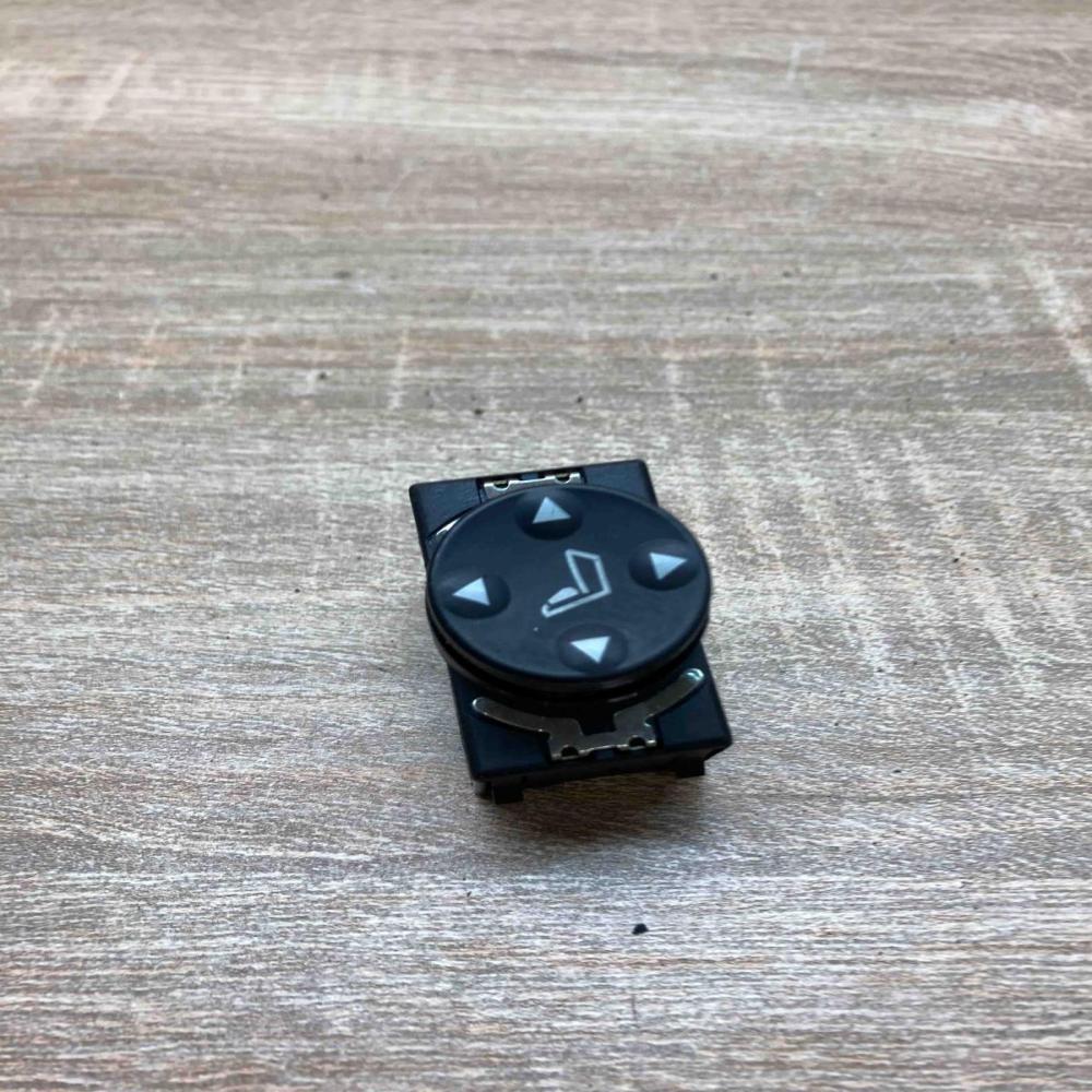 8360877   Seat control switch BMW 6 E63 E64