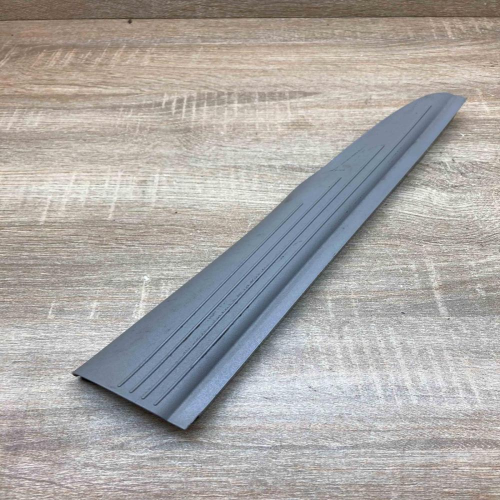 A2116800535   Rear sill trim cover Mercedes-Benz E W211