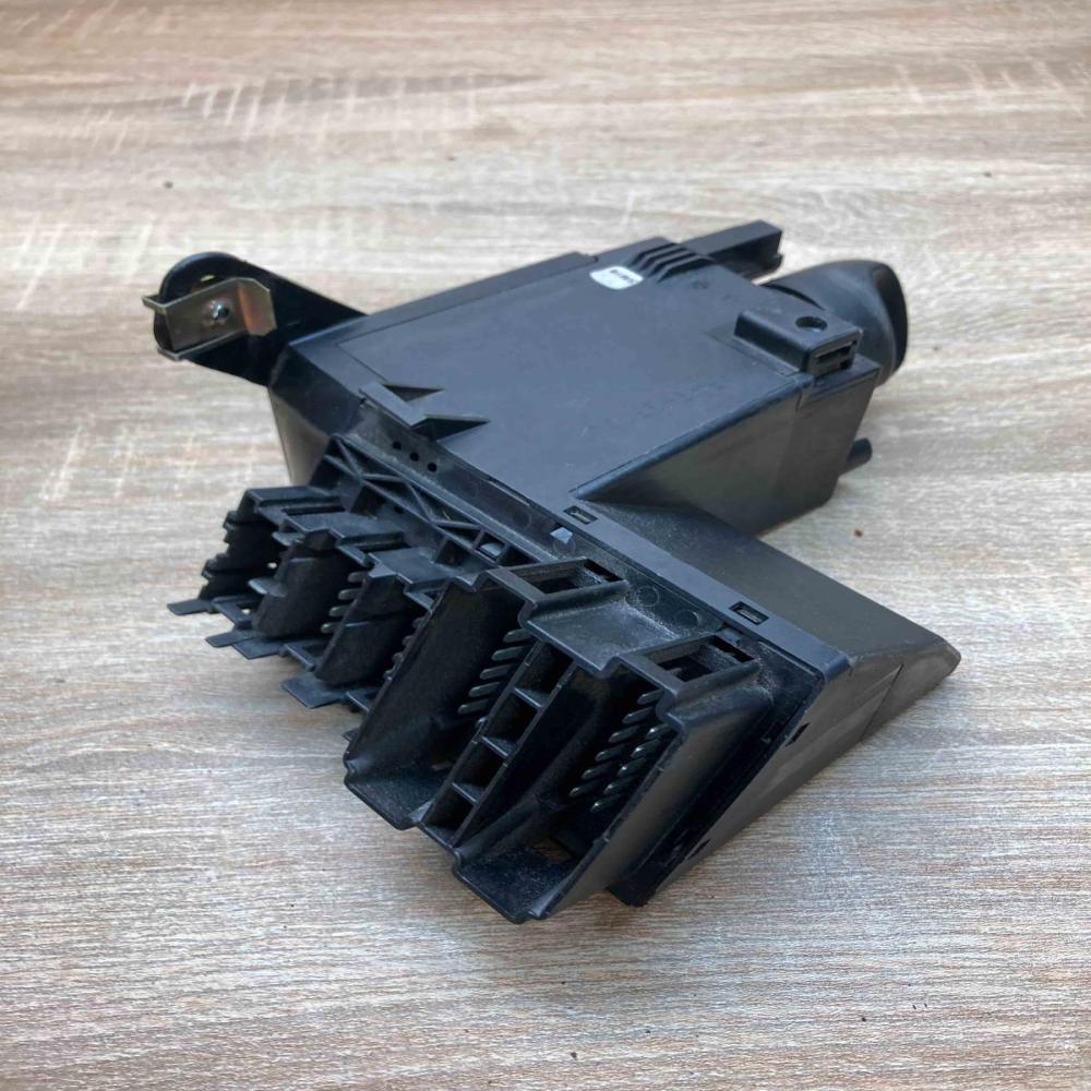 2105451804   Light switch Mercedes-Benz E W210