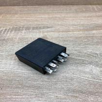 4B0919471 5KG006568  Other relay Audi A4 S4 B5 8D