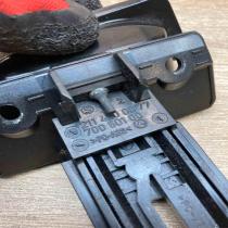 2114200077 70050100  Hand brake release handle Mercedes-Benz E W211