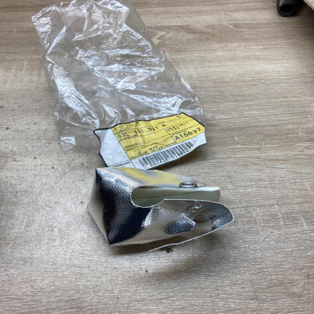 03L131531A   Heat shield in engine bay Volkswagen Sharan