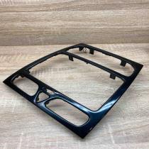 A2036802539 41271000  Radio/GPS head unit trim Mercedes-Benz C W203